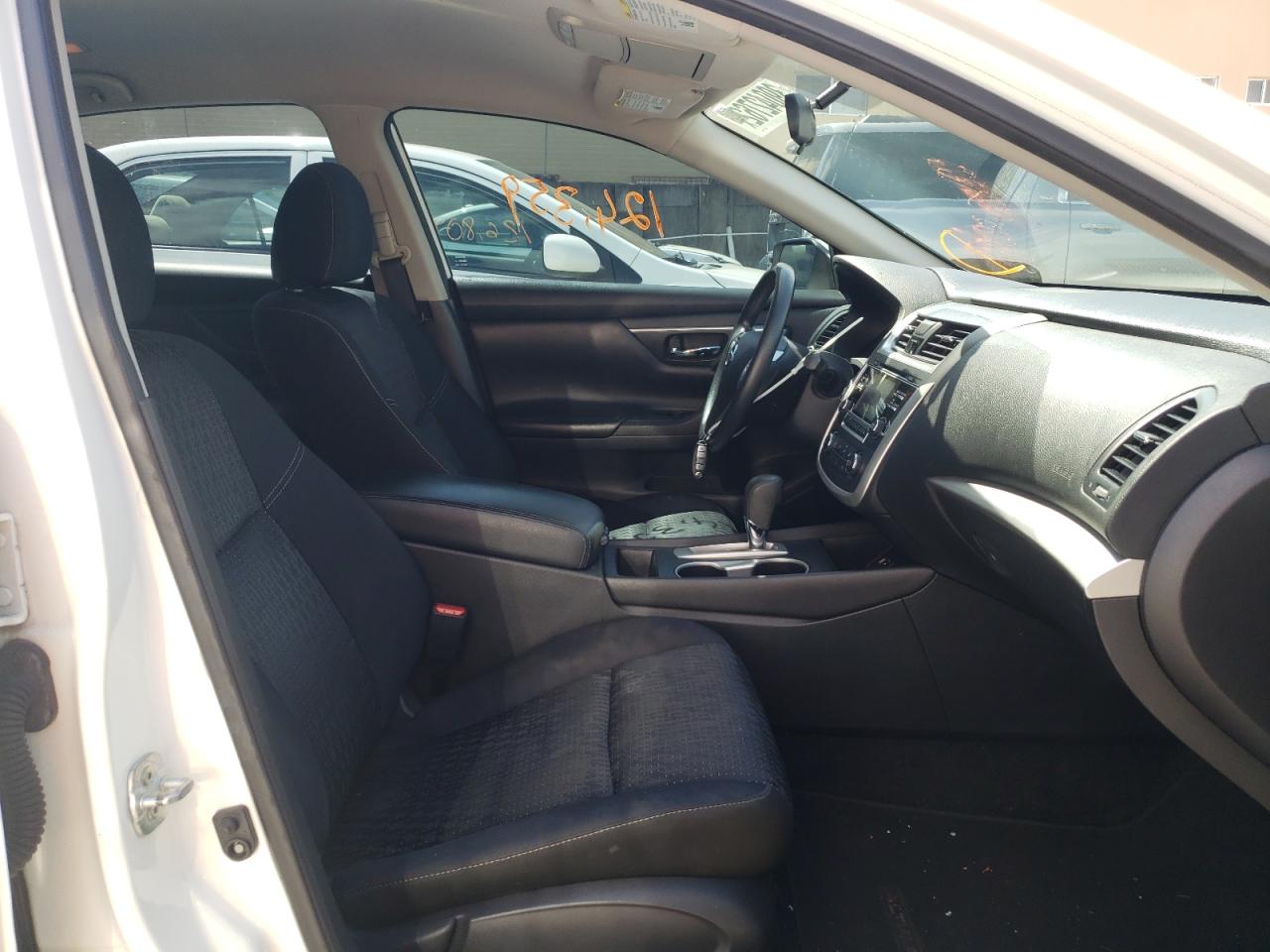 Photo 5 from auction – 2017 NISSAN ALTIMA 2.5 with VIN 1N4AL3AP6HC129658