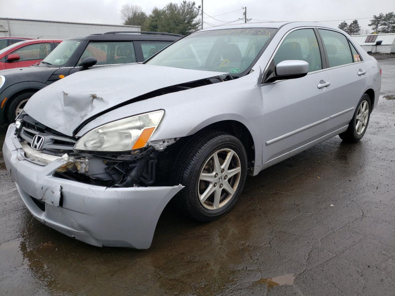 Photo 2 from auction – 2004 HONDA ACCORD with VIN 1HGCM66504A062703