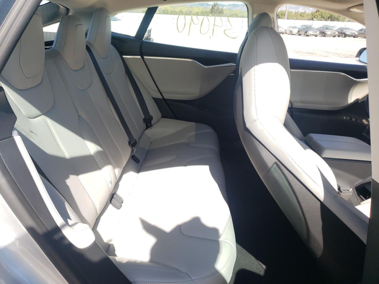 Photo 6 from auction – 2014 TESLA MODEL S with VIN 5YJSA1H10EFP65291