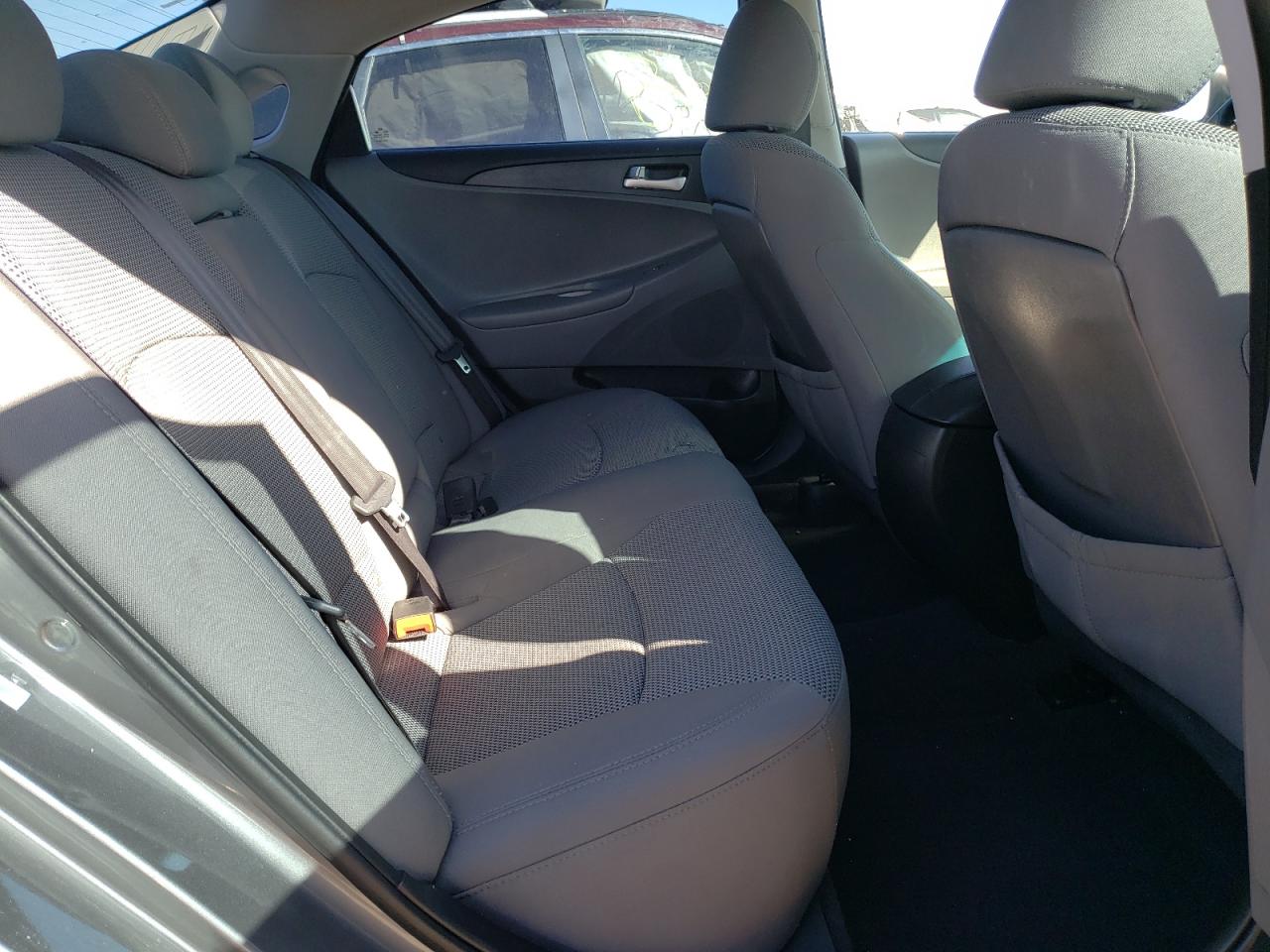 Photo 6 from auction – 2011 HYUNDAI SONATA GLS with VIN 5NPEB4AC7BH111277