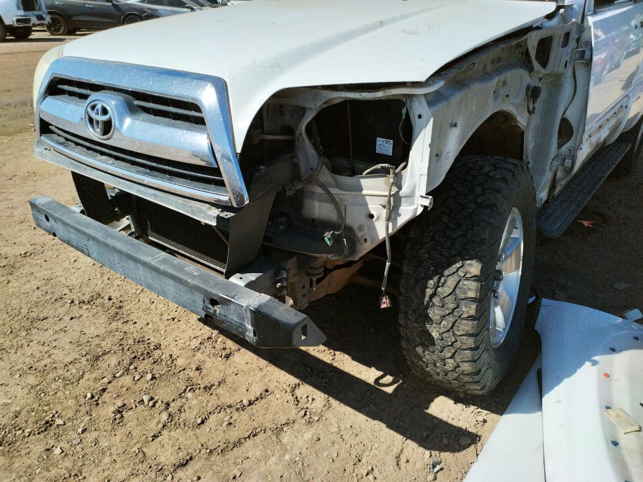 Photo 9 from auction – 2007 TOYOTA 4RUNNER SR with VIN JTEBU14R078099874