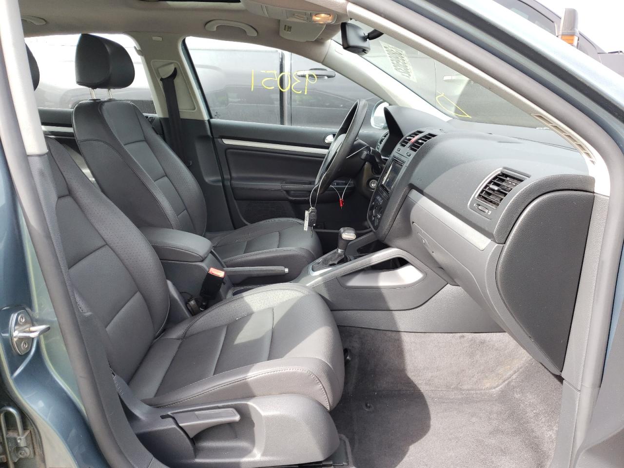 Photo 5 from auction – 2006 VOLKSWAGEN JETTA 2.5 with VIN 3VWSF71K46M775775