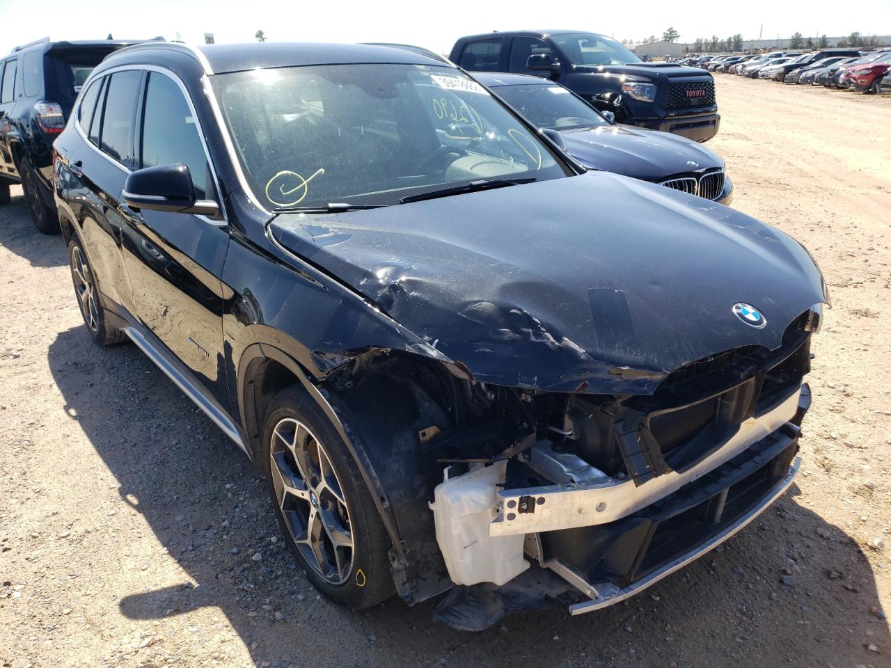 BMW X1 SDRIVE2 2017 with VIN WBXHU7C36HP925006 - Photo from auction