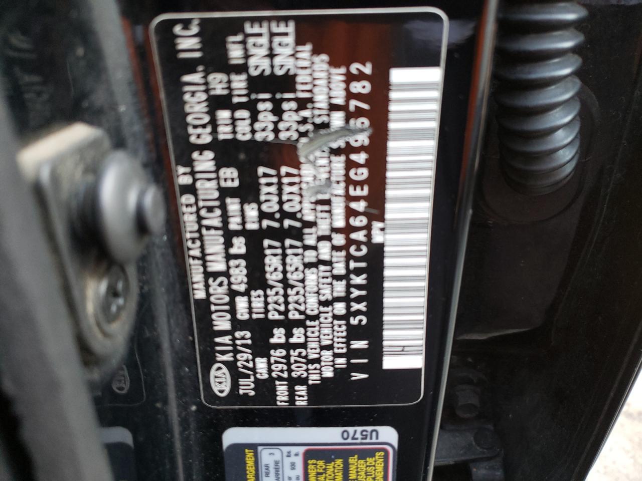 Photo 10 from auction – 2014 KIA SORENTO LX with VIN 5XYKTCA64EG496782