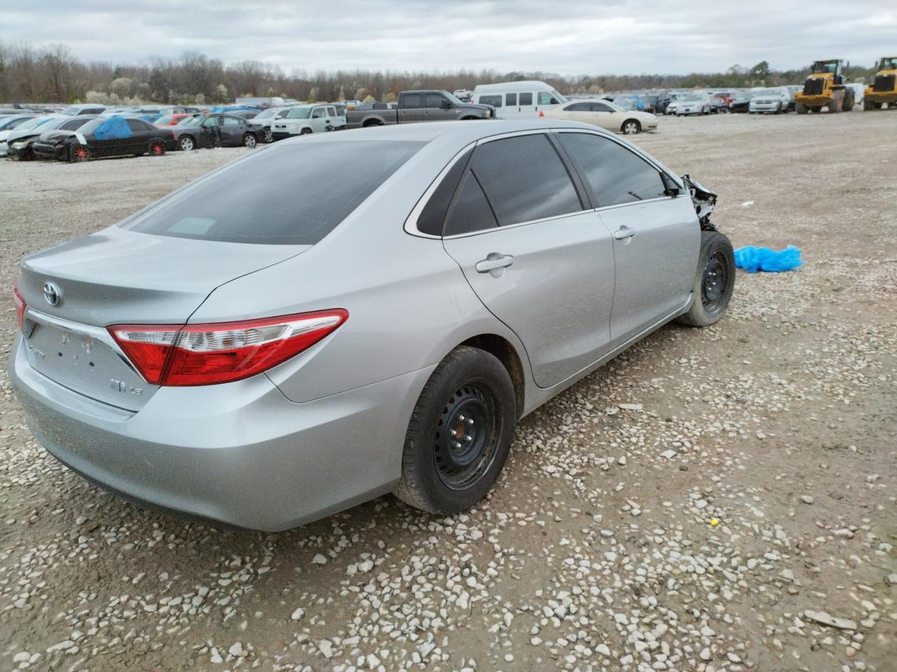 Photo 4 from auction – 2016 TOYOTA CAMRY HYBR with VIN 4T1BD1FK0GU194183
