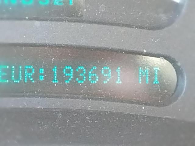 Photo 8 from auction – 2003 GMC YUKON with VIN 1GKEC13VX3R269086