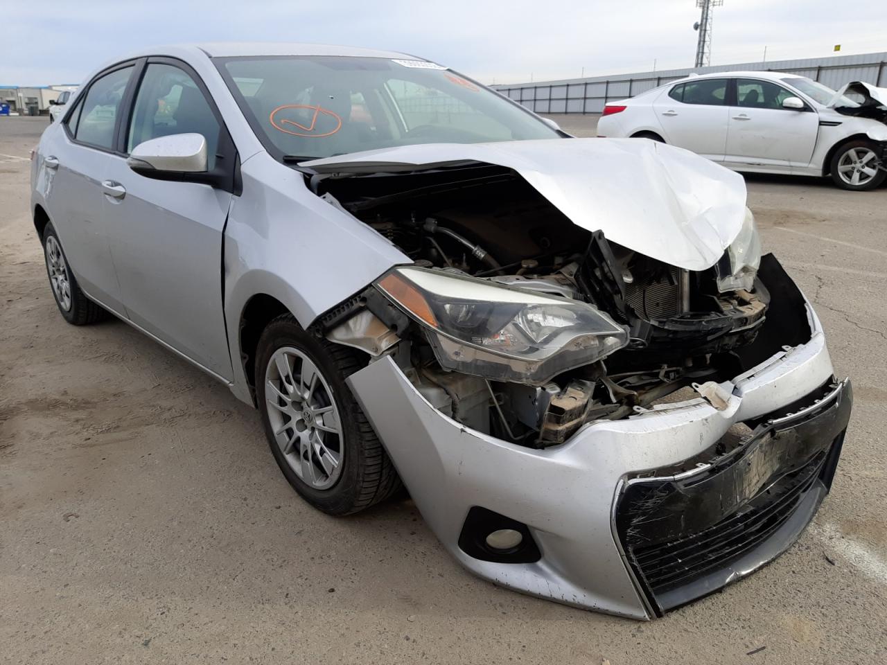 TOYOTA COROLLA L 2015 with VIN 2T1BURHE1FC417305 - Photo from auction