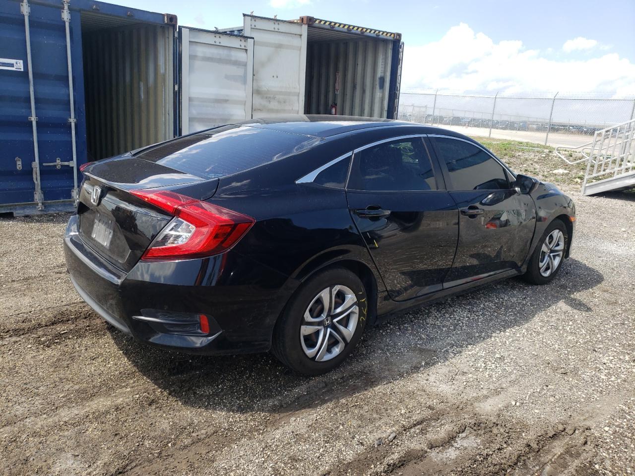 Photo 4 from auction – 2018 HONDA CIVIC LX with VIN 19XFC2F59JE030963