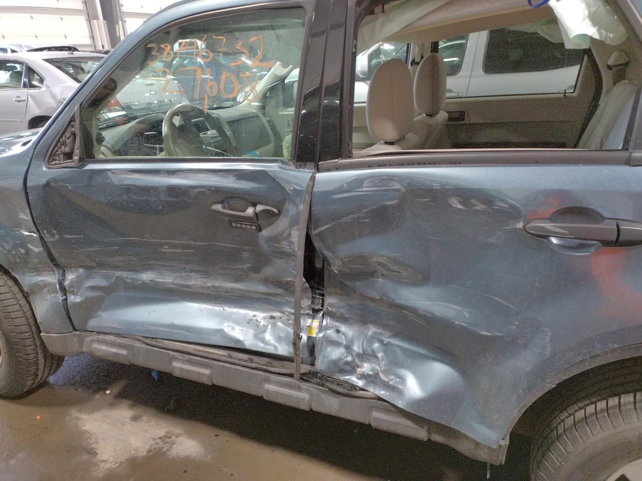 Photo 9 from auction – 2010 FORD ESCAPE XLT with VIN 1FMCU0DGXAKC77121