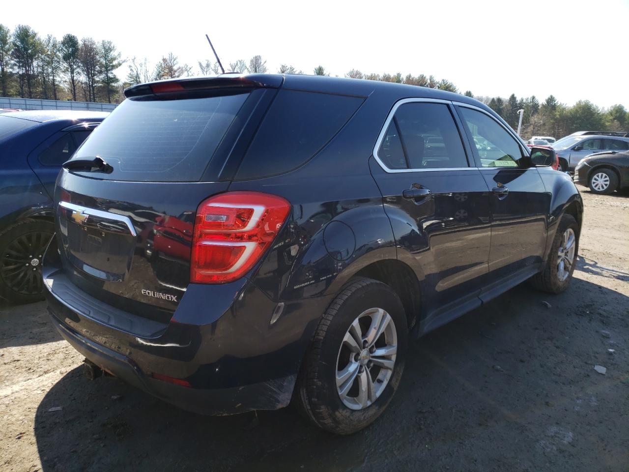 Photo 4 from auction – 2016 CHEVROLET EQUINOX LS with VIN 2GNFLEEK3G6252388