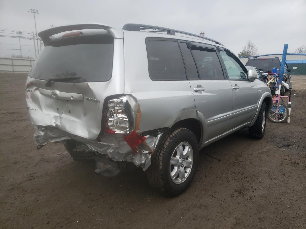 Photo 4 from auction – 2002 TOYOTA HIGHLANDER with VIN JTEHF21A620045608