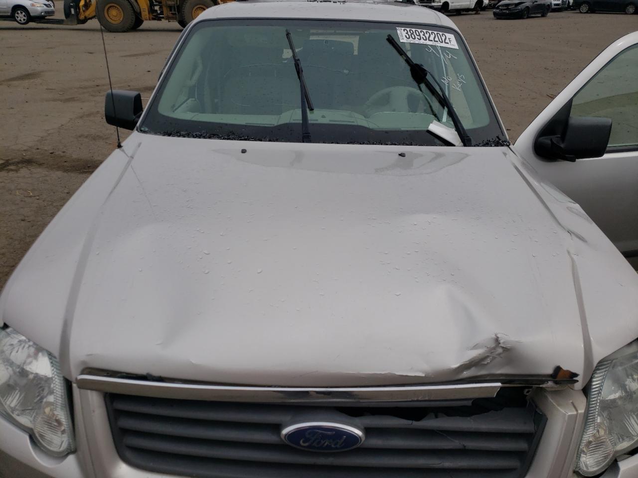 Photo 7 from auction – 2006 FORD EXPLORER X with VIN 1FMEU72E56UB30476