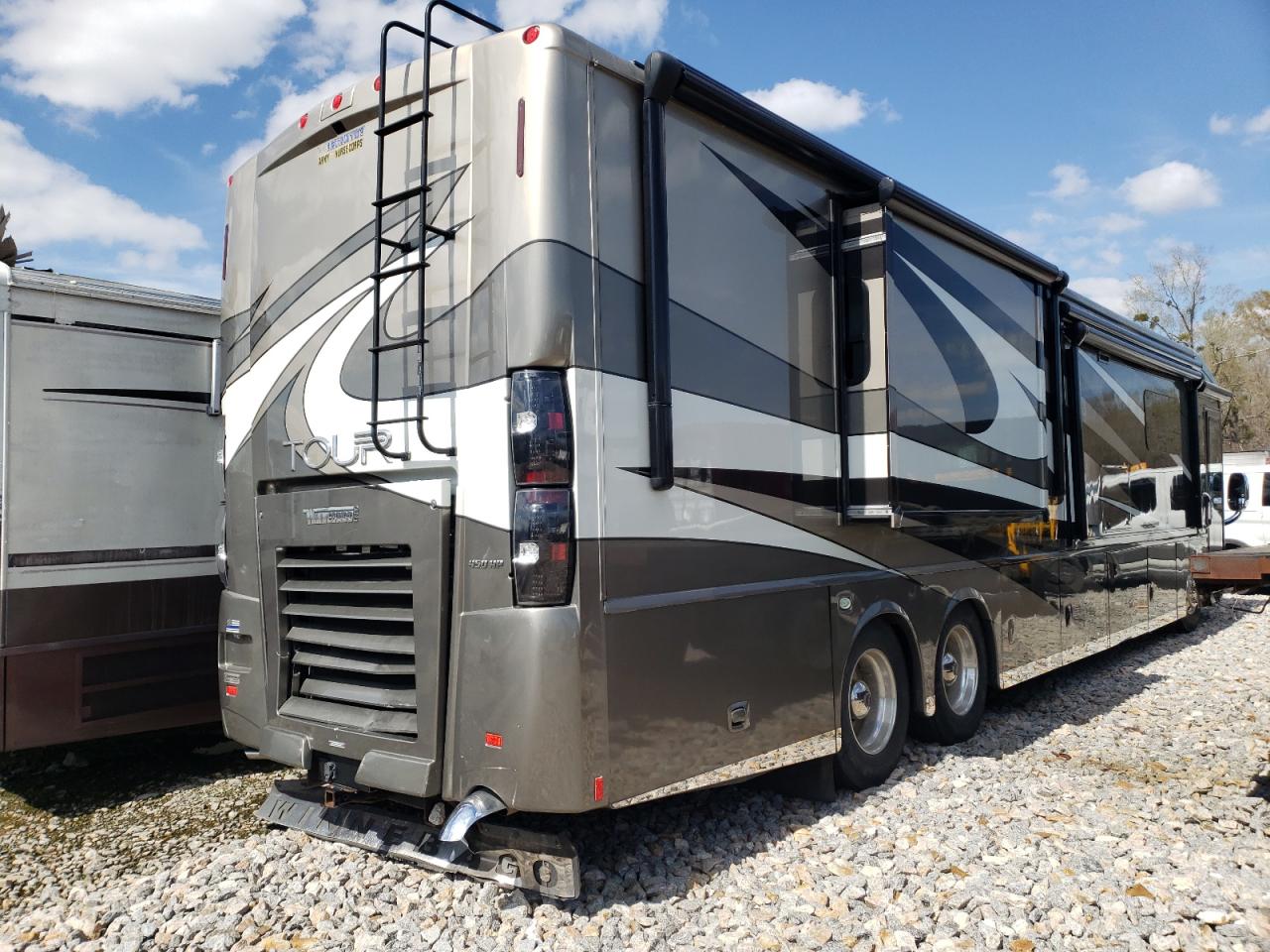 Photo 4 from auction – 2015 FREIGHTLINER CHASSIS B with VIN 4UZFCUCY3FCGH8978
