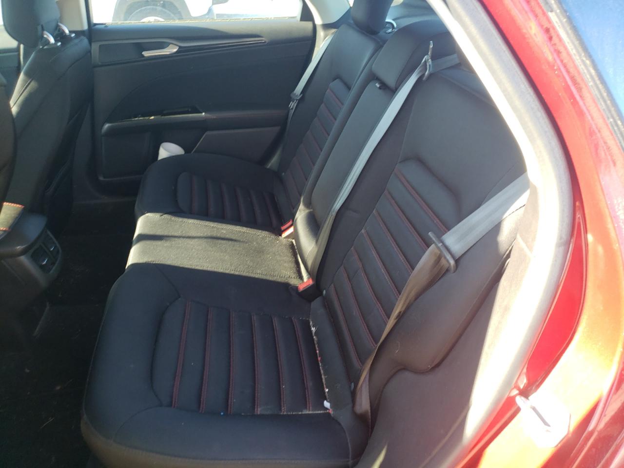 Photo 6 from auction – 2014 FORD FUSION SE with VIN 3FA6P0HD3ER125939