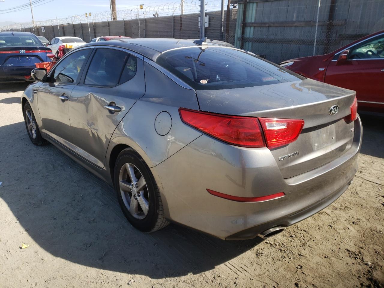Photo 3 from auction – 2015 KIA OPTIMA LX with VIN 5XXGM4A79FG458164