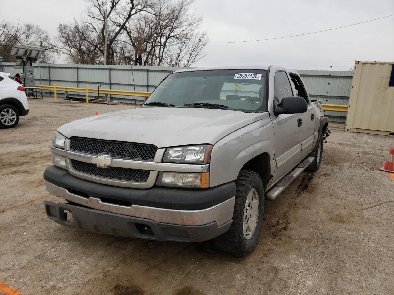 Photo 2 from auction – 2005 CHEVROLET SILVERADO with VIN 2GCEK13T651272043