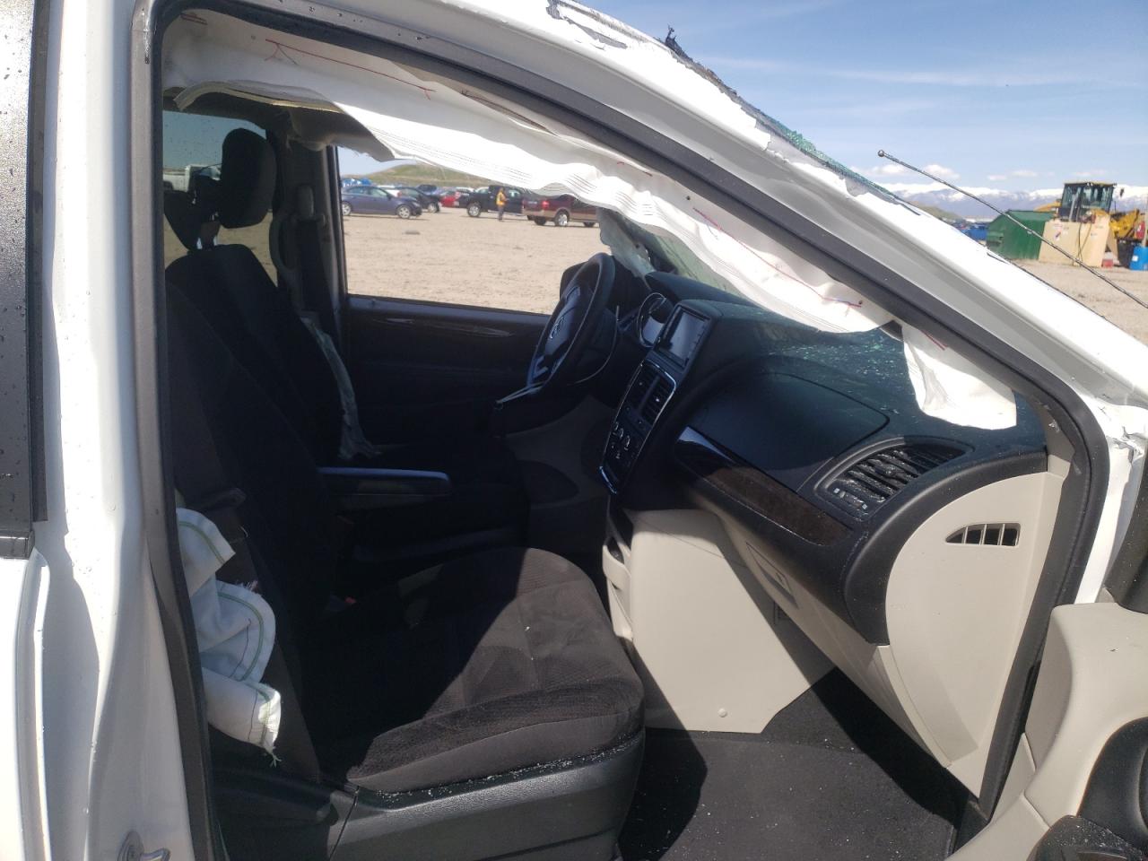 Photo 5 from auction – 2019 DODGE GRAND CARA with VIN 2C4RDGBGXKR656830