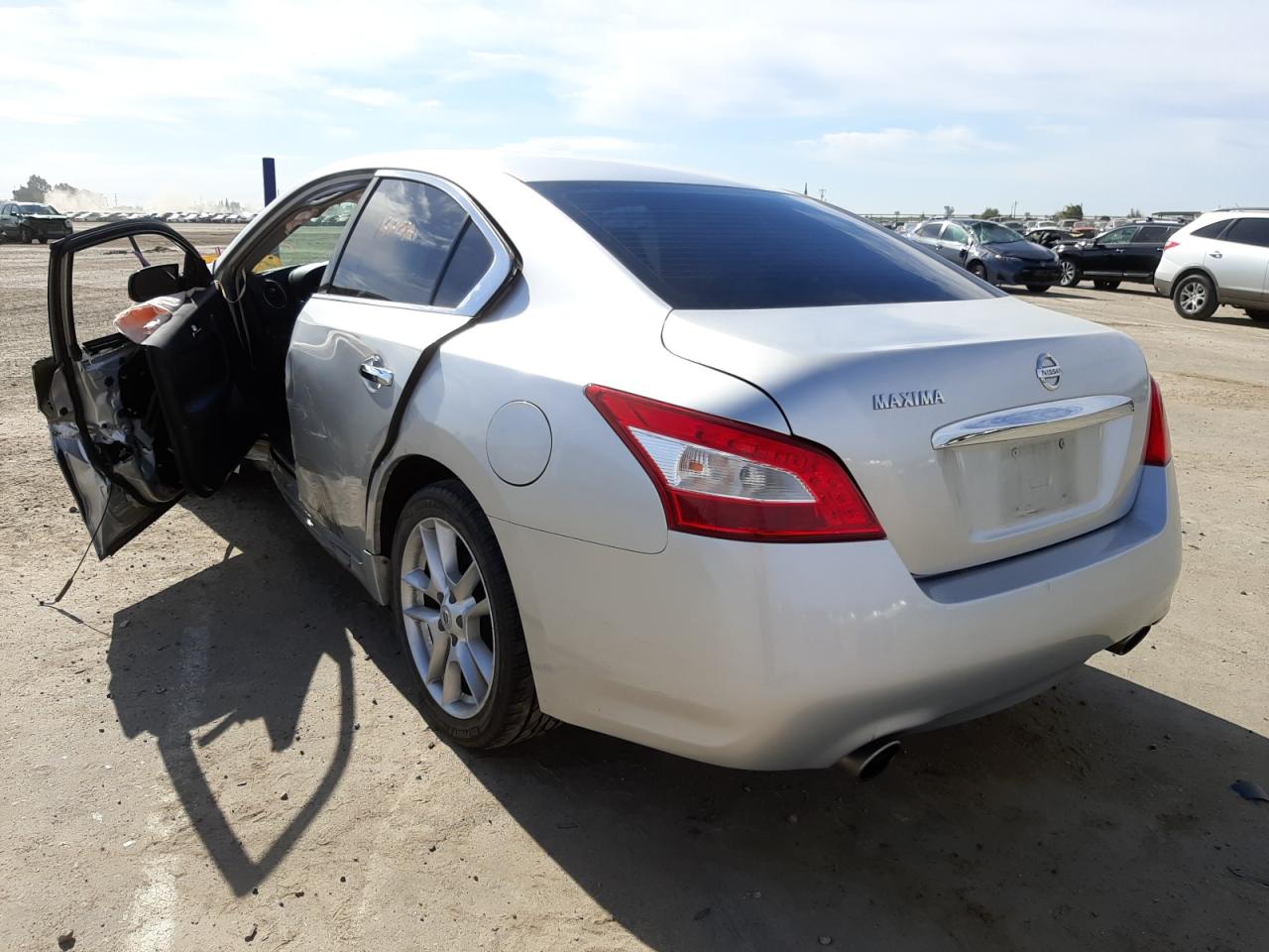 Photo 3 from auction – 2011 NISSAN MAXIMA S with VIN 1N4AA5APXBC821253