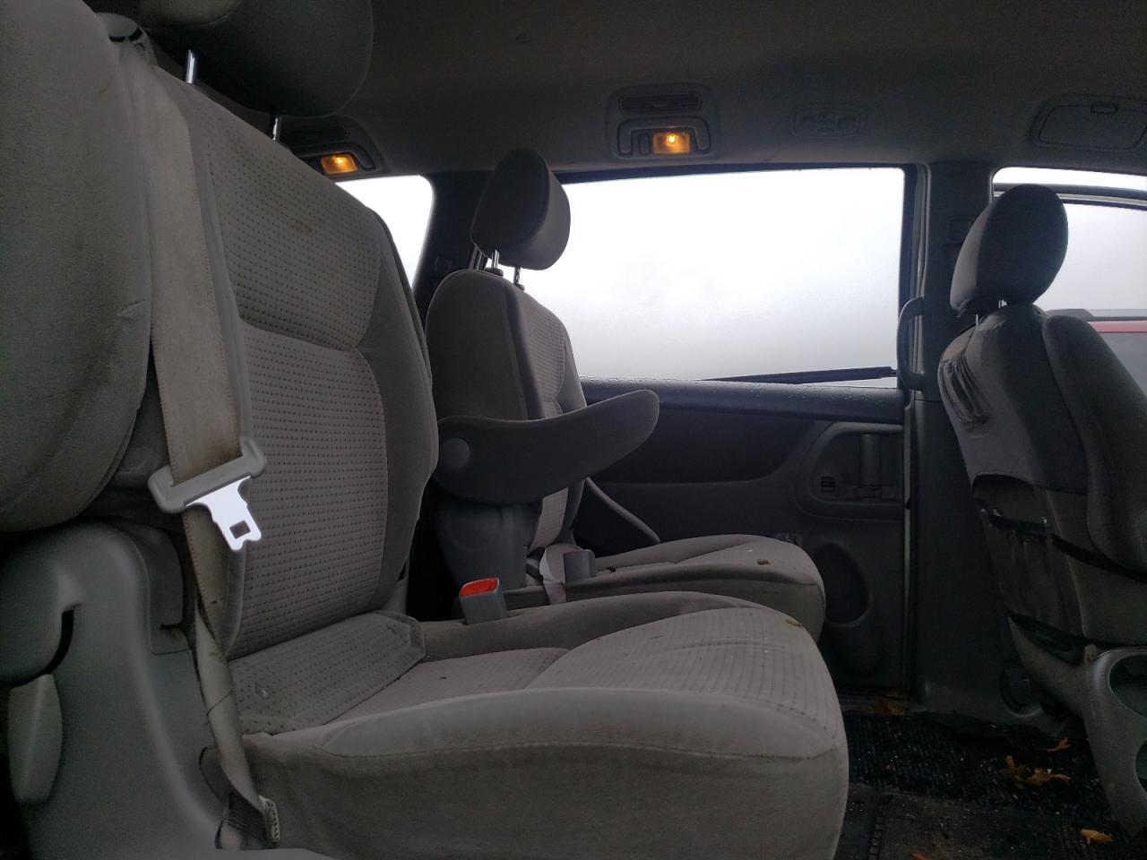 Photo 6 from auction – 2006 TOYOTA SIENNA CE with VIN 5TDZA23C16S480447