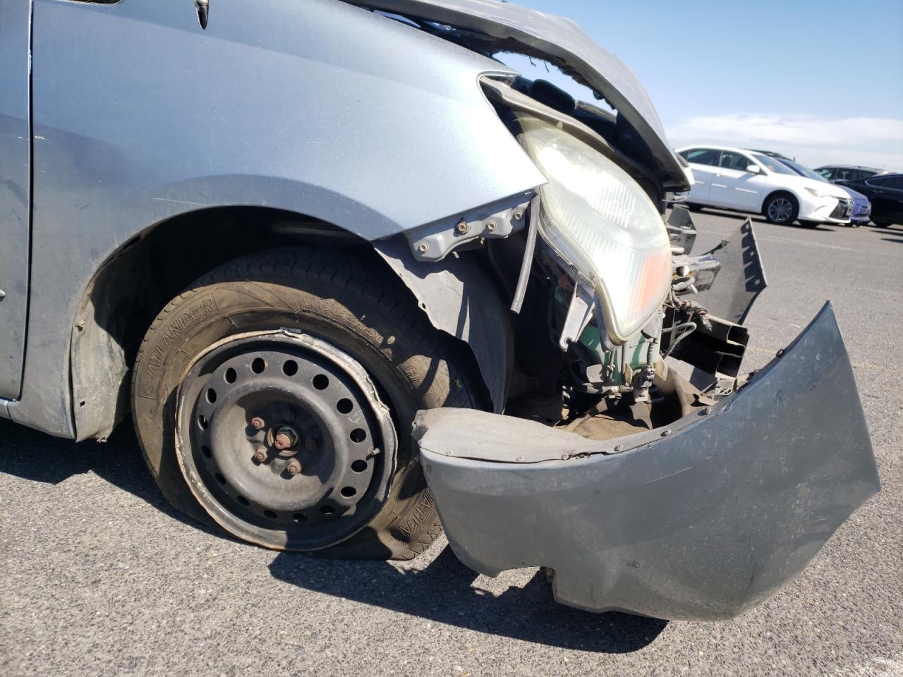 Photo 9 from auction – 2004 TOYOTA SIENNA CE with VIN 5TDZA23C64S024196