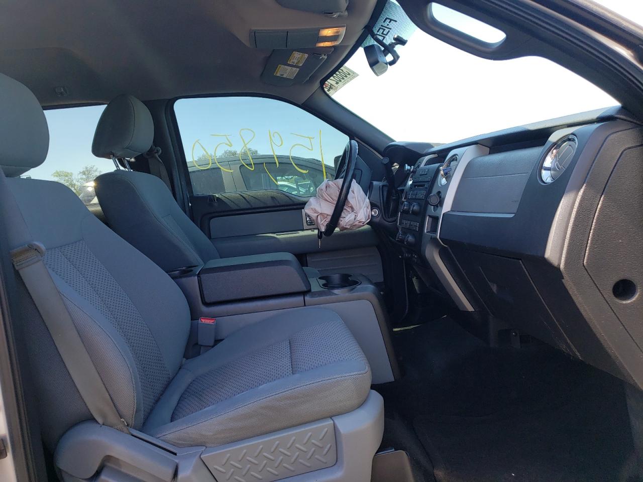 Photo 5 from auction – 2011 FORD F150 SUPER with VIN 1FTFW1CF2BFB89068