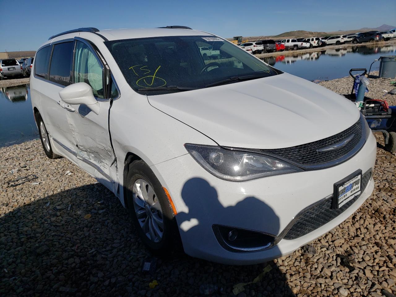 CHRYSLER PACIFICA 2018 with VIN 2C4RC1BG9JR217150 - Photo from auction