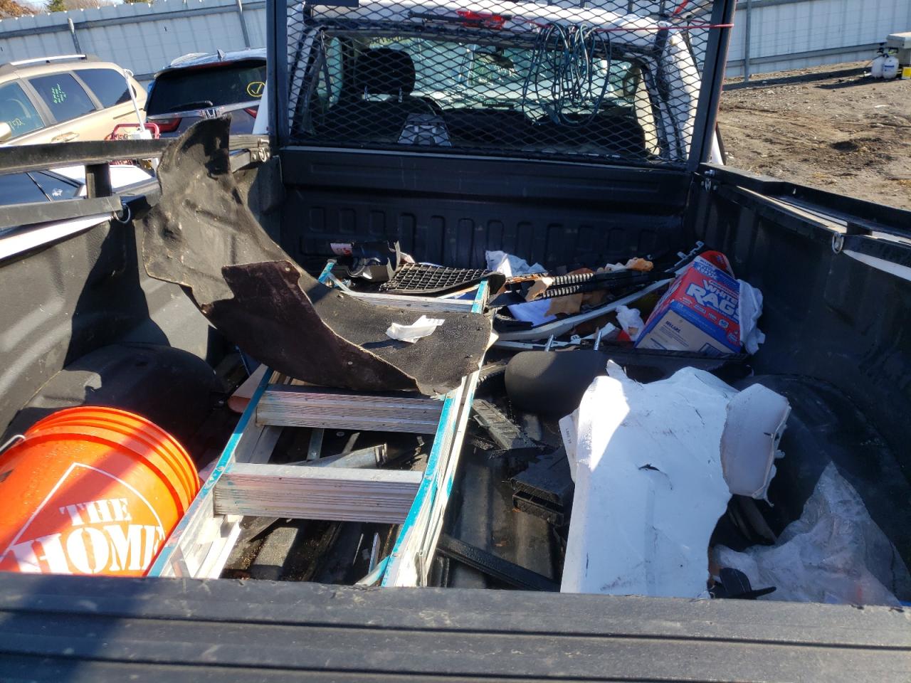 Photo 6 from auction – 2019 FORD F150 with VIN 1FTMF1C55KKD93014