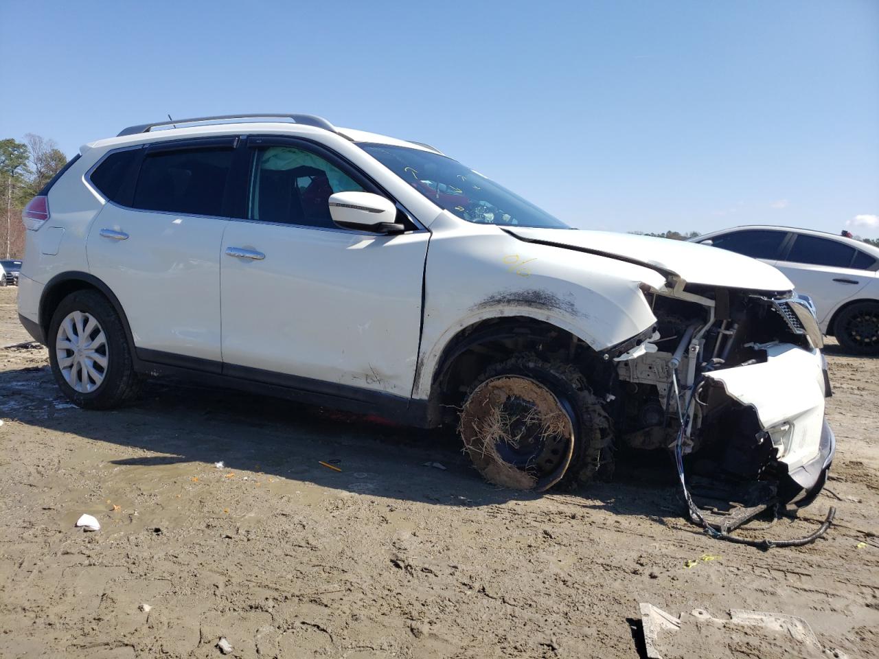 NISSAN ROGUE S 2016 with VIN 5N1AT2MT4GC879339 - Photo from auction