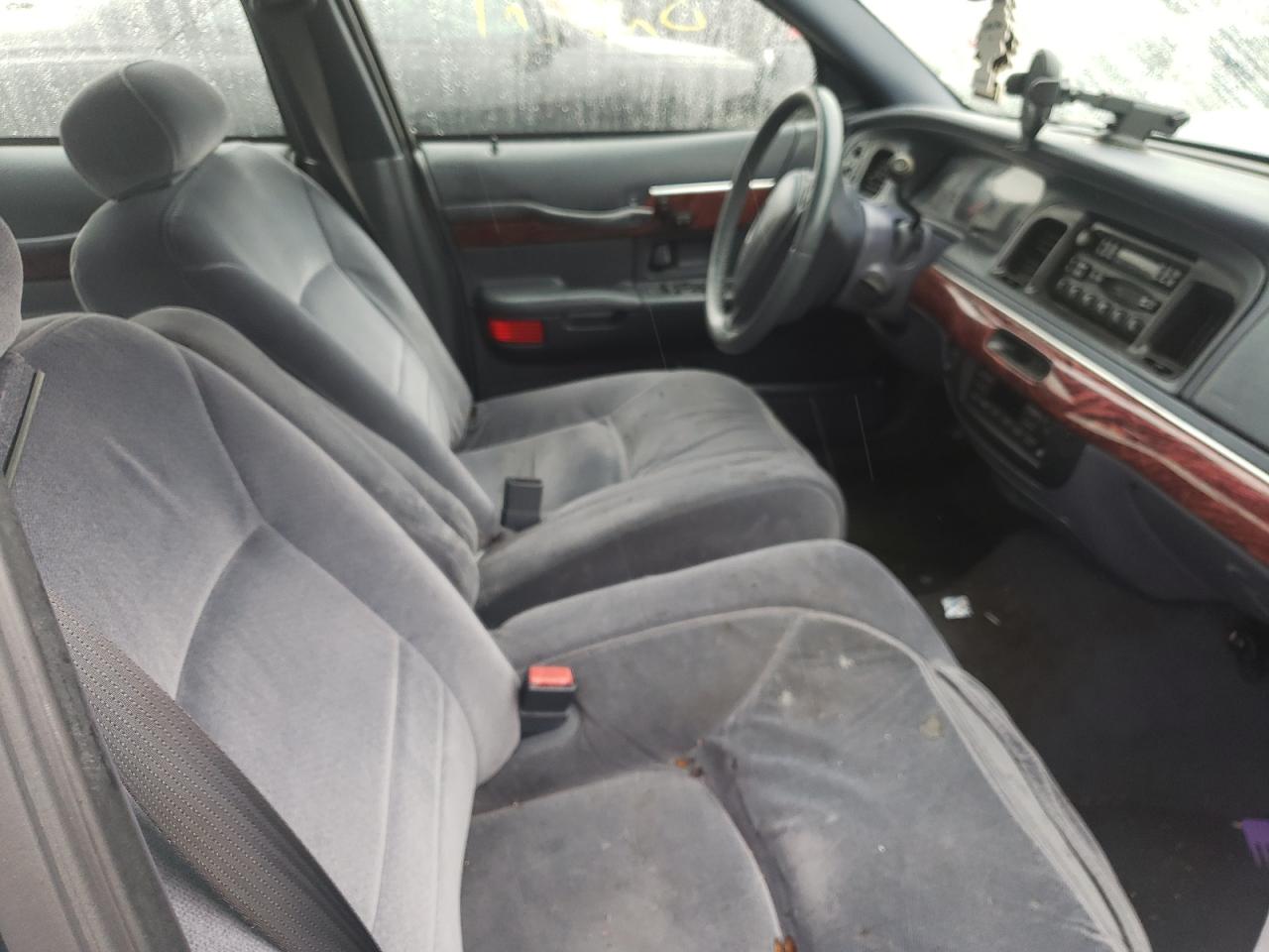Photo 5 from auction – 2001 MERCURY GRAND MARQ with VIN 2MEFM75WX1X712232