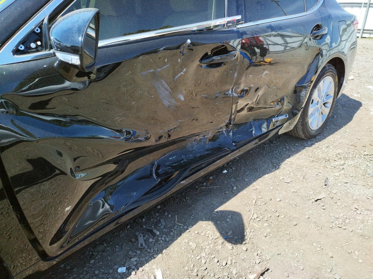 Photo 9 from auction – 2015 LEXUS ES 300H with VIN JTHBW1GG7F2096043