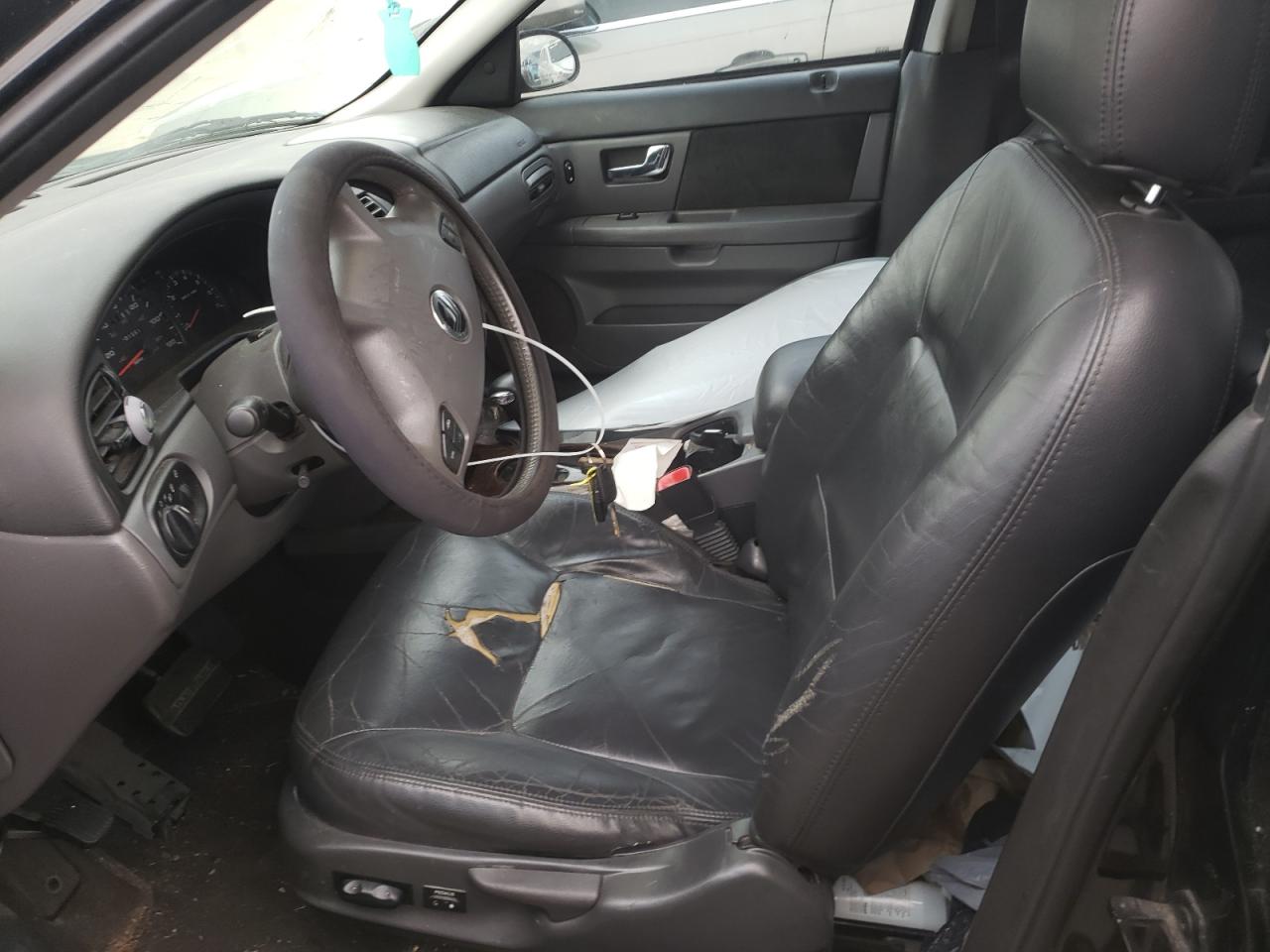 Photo 5 from auction – 2001 MERCURY SABLE LS P with VIN 1MEFM55S31A622625