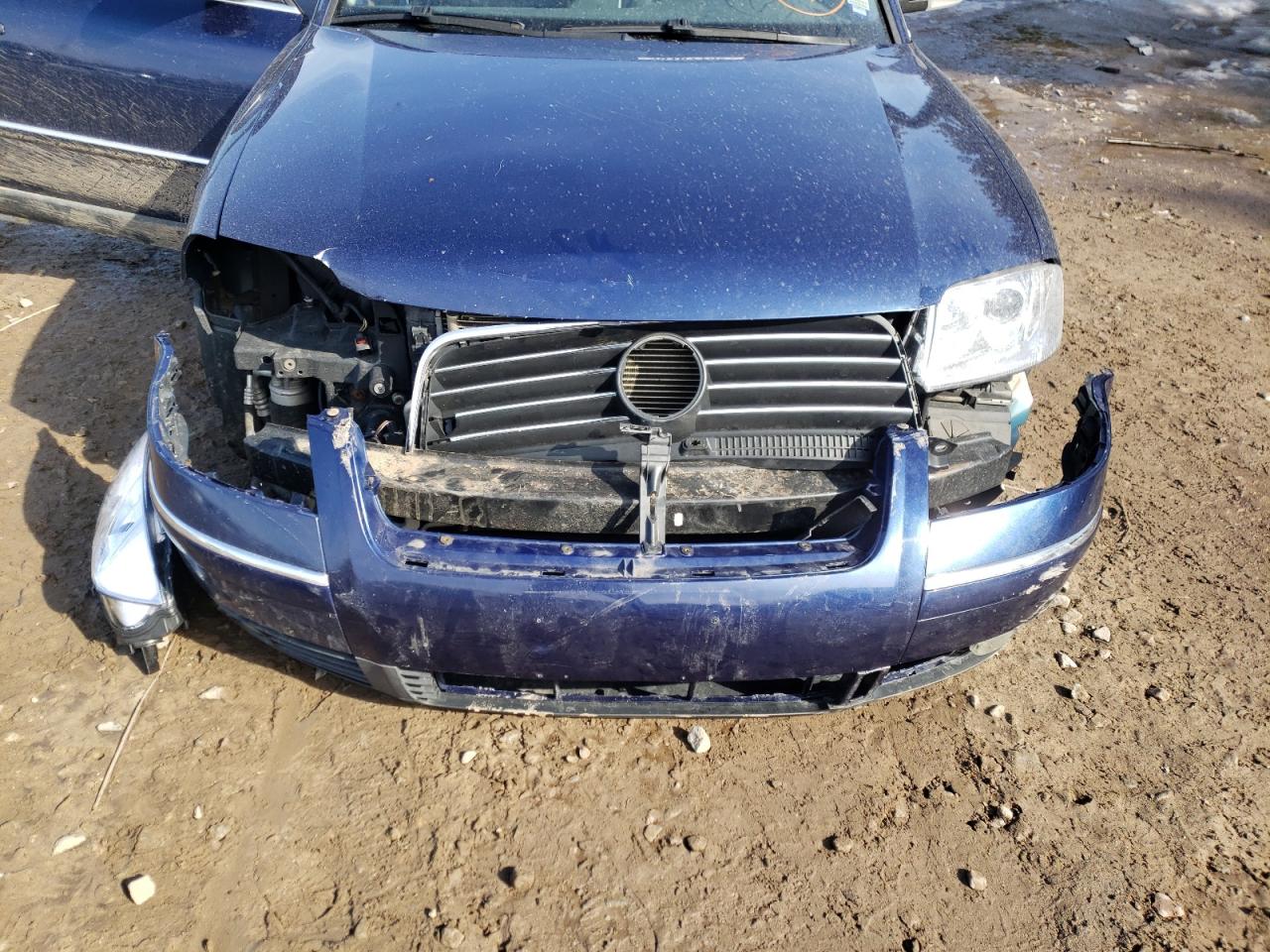 Photo 9 from auction – 2004 VOLKSWAGEN PASSAT GLS with VIN WVWPD63B44E263717
