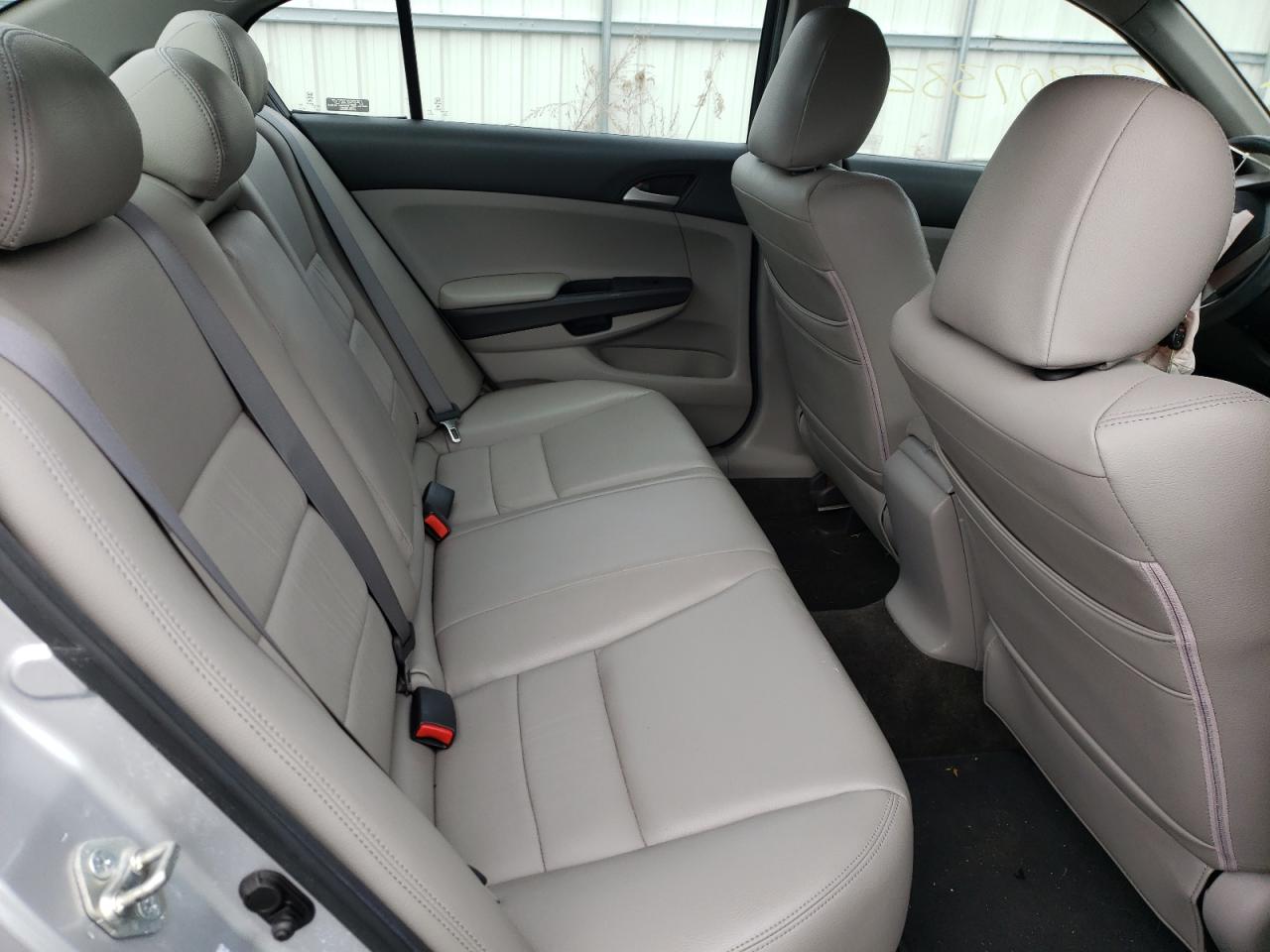 Photo 6 from auction – 2010 HONDA ACCORD LX with VIN 1HGCP2F33AA096936