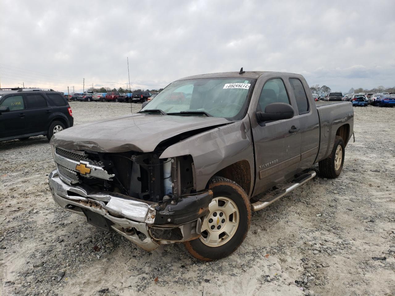 Photo 2 from auction – 2013 CHEVROLET SILVERADO with VIN 1GCRKSE7XDZ168166