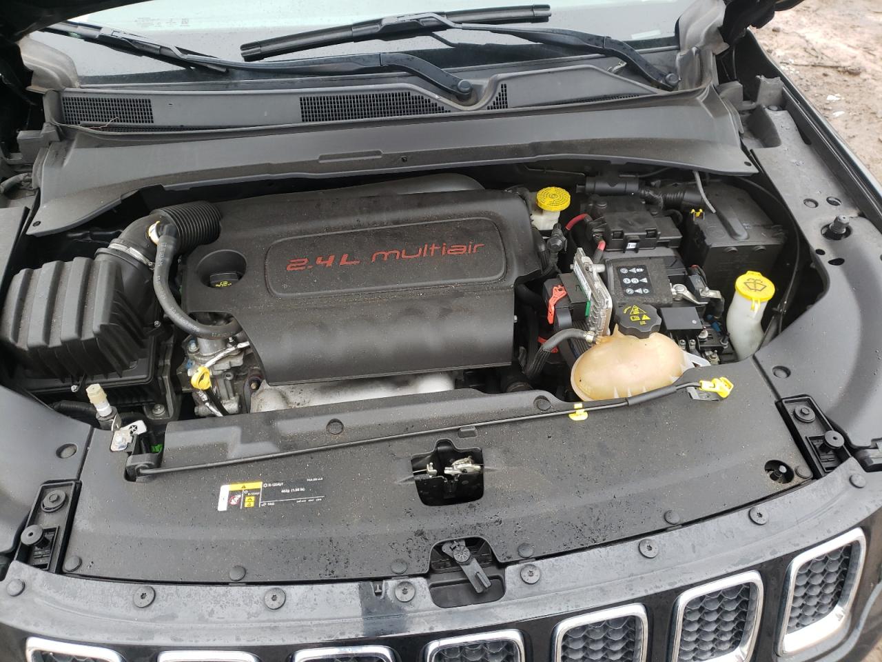 Photo 7 from auction – 2018 JEEP COMPASS with VIN 3C4NJDBB9JT245845