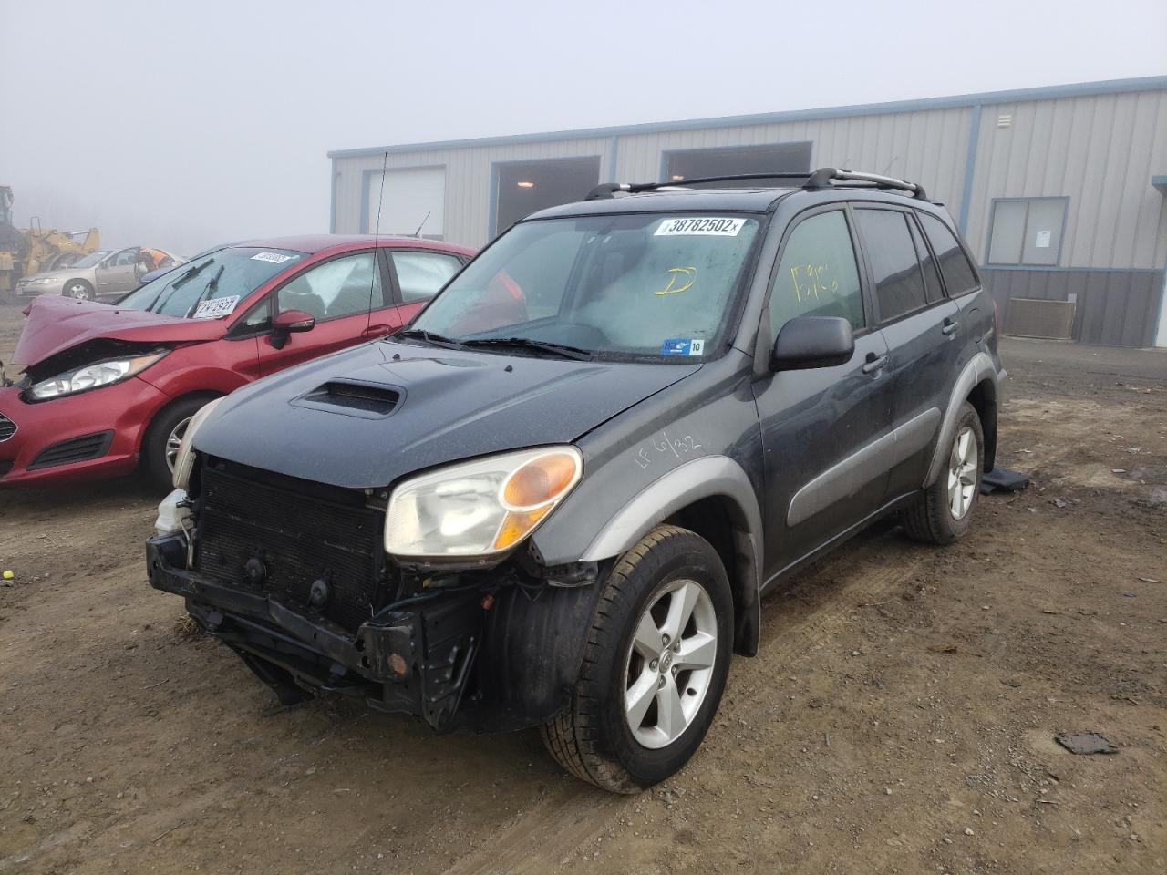Photo 2 from auction – 2004 TOYOTA RAV4 with VIN JTEGD20V540006338