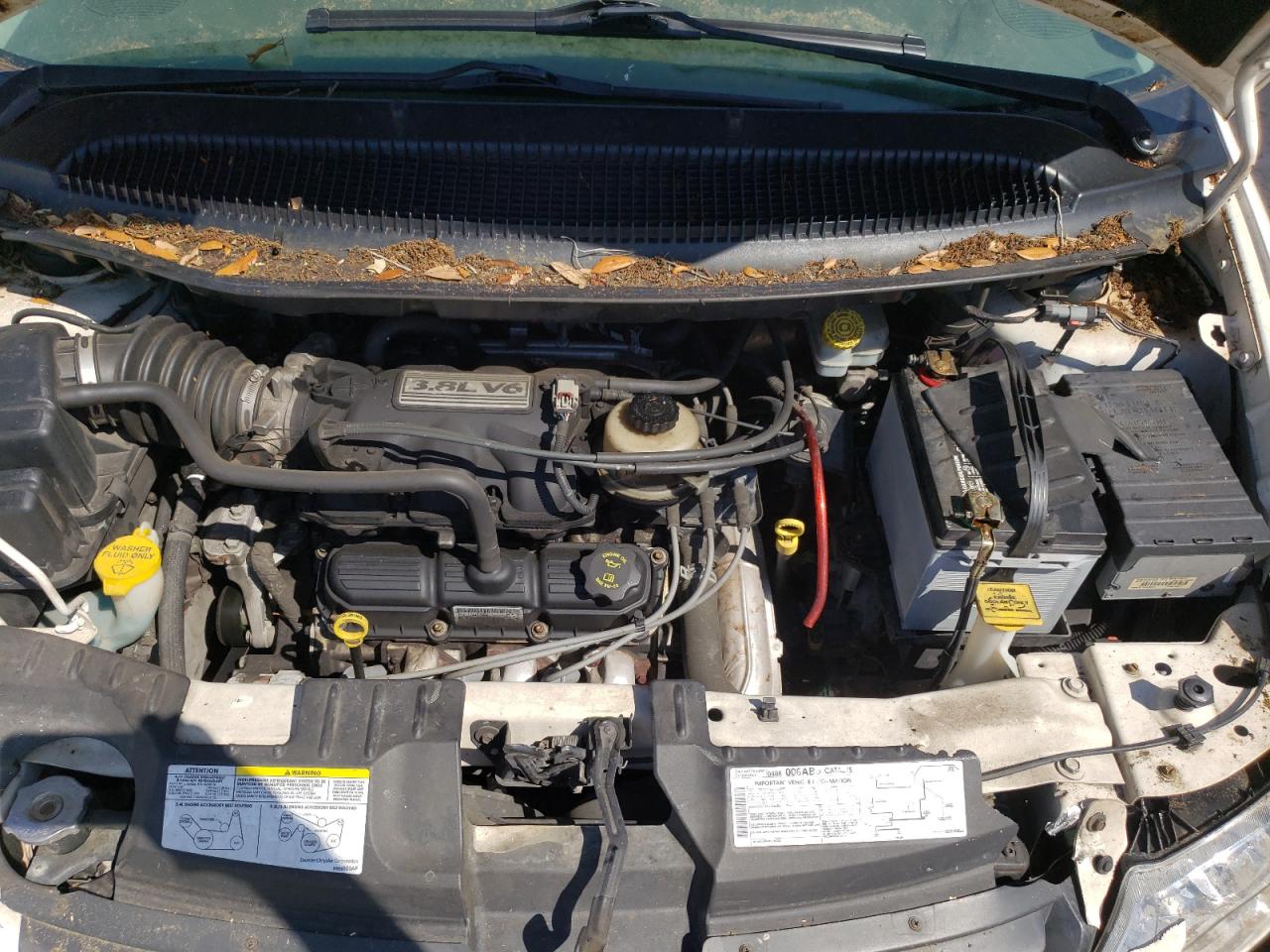Photo 7 from auction – 2005 DODGE GRAND CARA with VIN 2D8GP44L65R241064