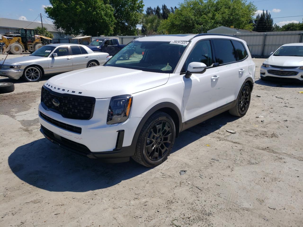 Photo 2 from auction – 2021 KIA TELLURIDE with VIN 5XYP3DHC4MG173032