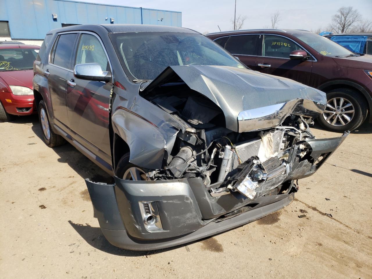 GMC TERRAIN SL 2013 with VIN 2GKFLREK0D6425042 - Photo from auction