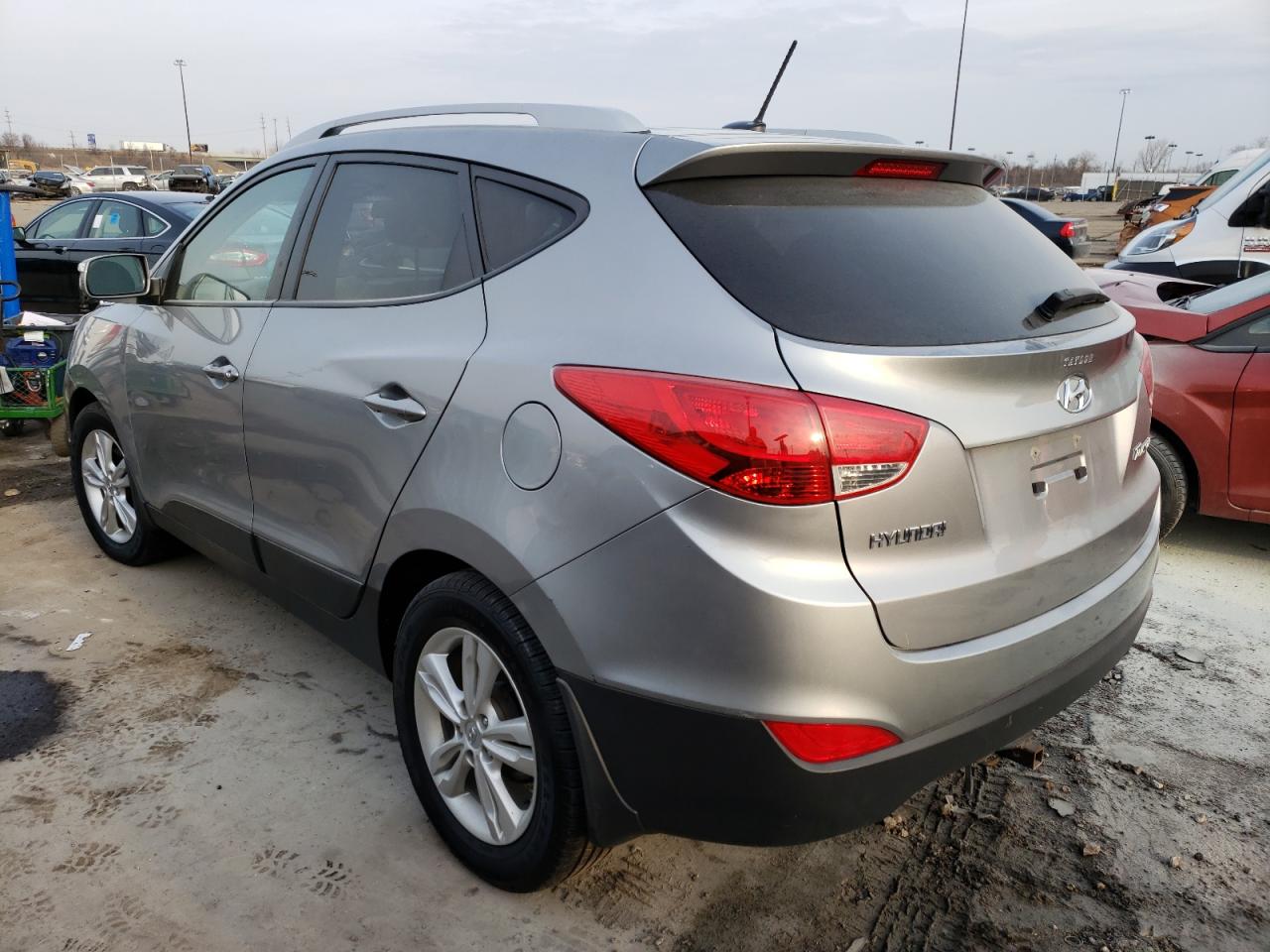 Photo 3 from auction – 2012 HYUNDAI TUCSON GLS with VIN KM8JU3AC2CU321193