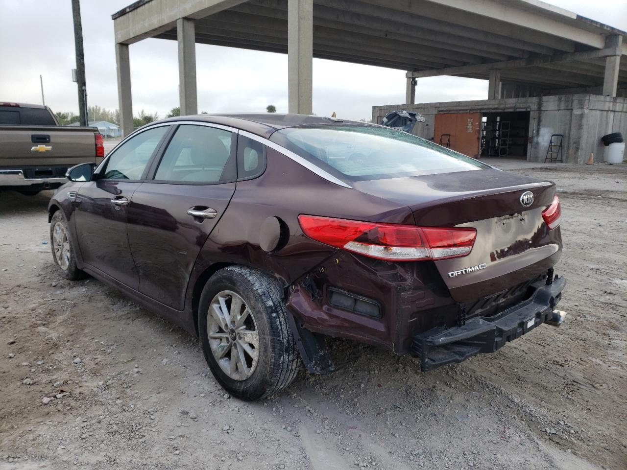 Photo 3 from auction – 2016 KIA OPTIMA LX with VIN 5XXGT4L31GG018776