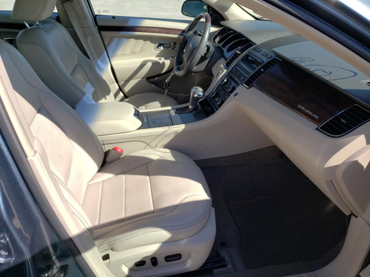 Photo 5 from auction – 2010 FORD TAURUS LIM with VIN 1FAHP2FW9AG115409