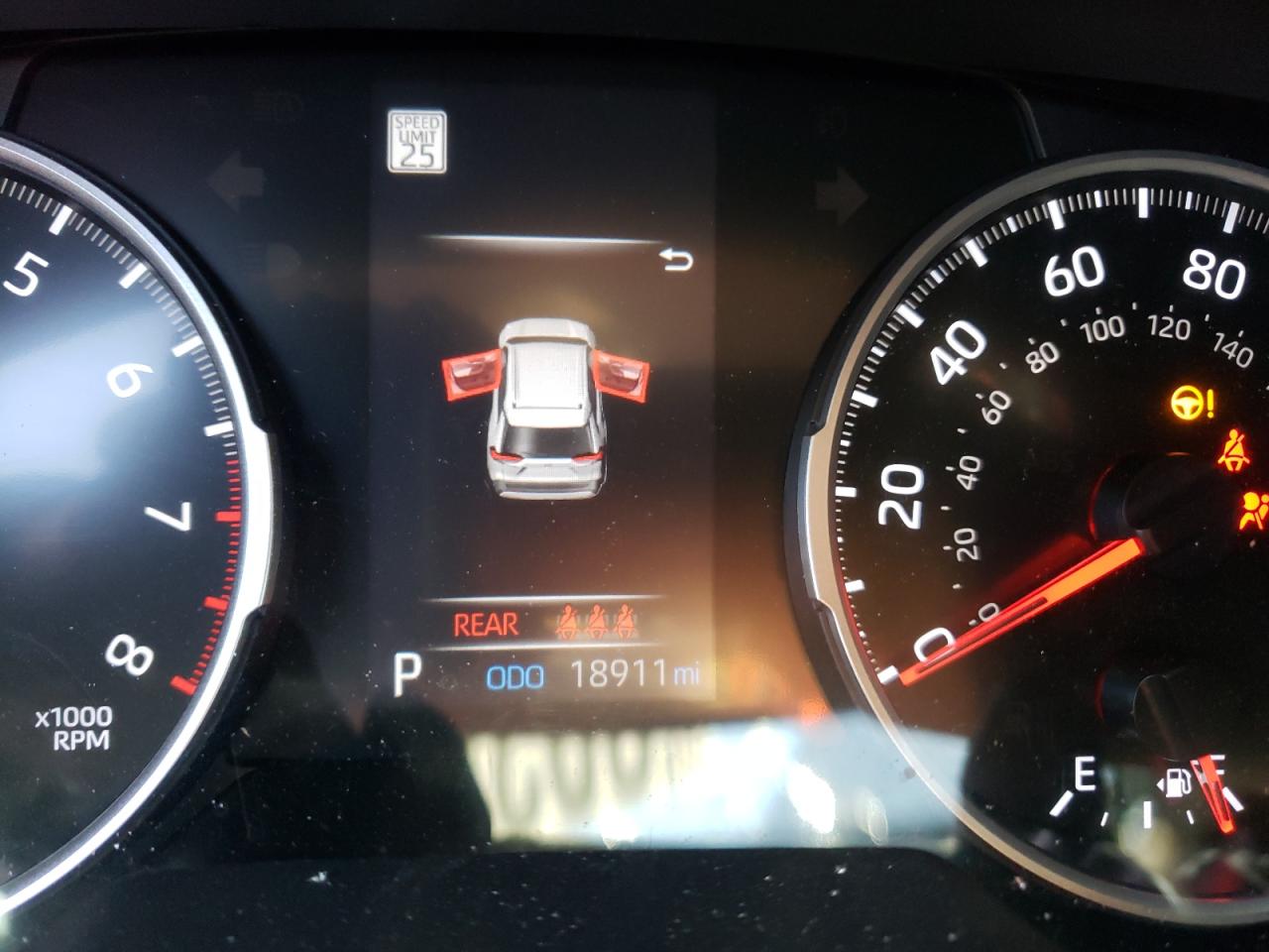 Photo 8 from auction – 2020 TOYOTA RAV4 LE with VIN 2T3F1RFV2LC131575