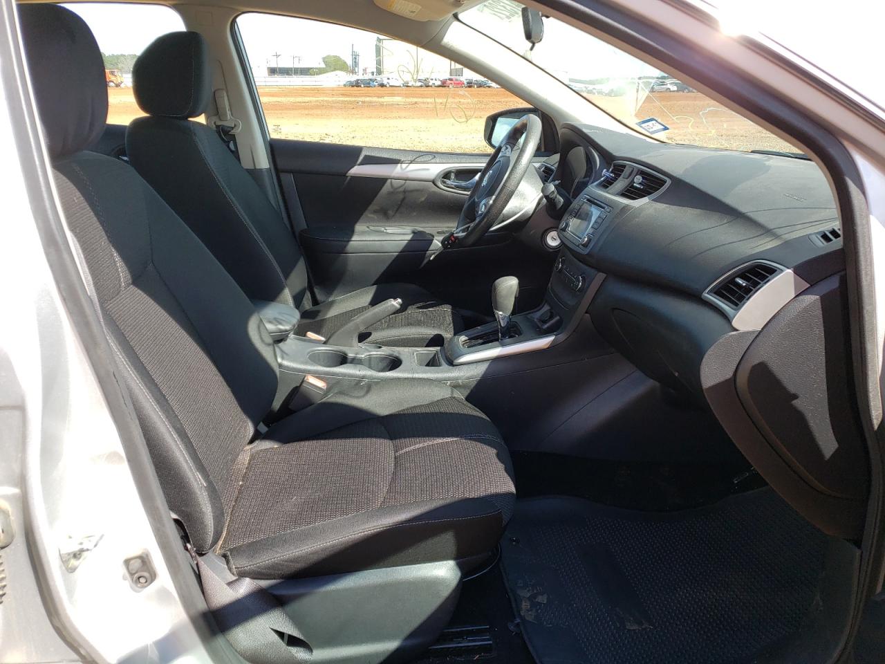 Photo 5 from auction – 2018 NISSAN SENTRA S with VIN 3N1AB7AP2JY339498