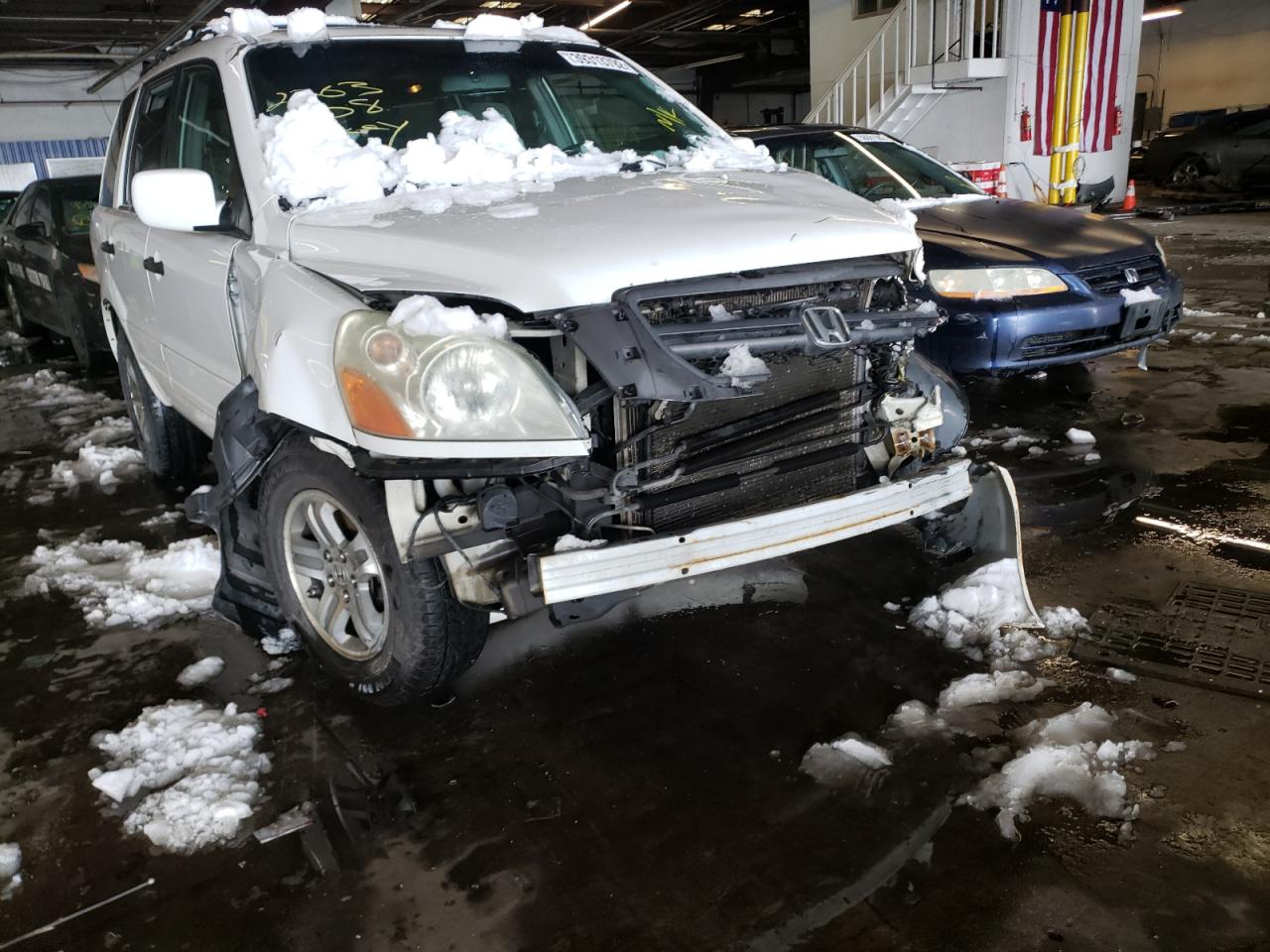 Photo 9 from auction – 2005 HONDA PILOT EX with VIN 2HKYF18485H528233