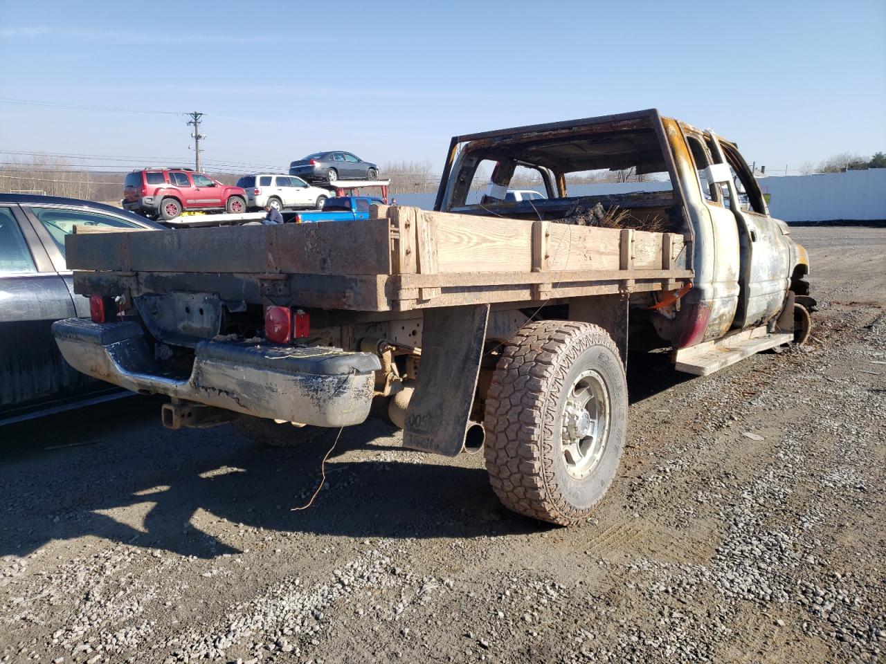 Photo 4 from auction – 1998 DODGE RAM 2500 with VIN 1B7KF2362WJ218947