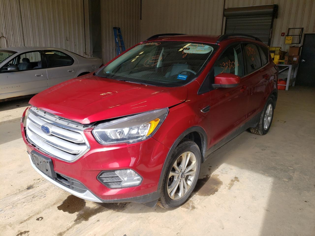 Photo 2 from auction – 2018 FORD ESCAPE SE with VIN 1FMCU9GD5JUB57995