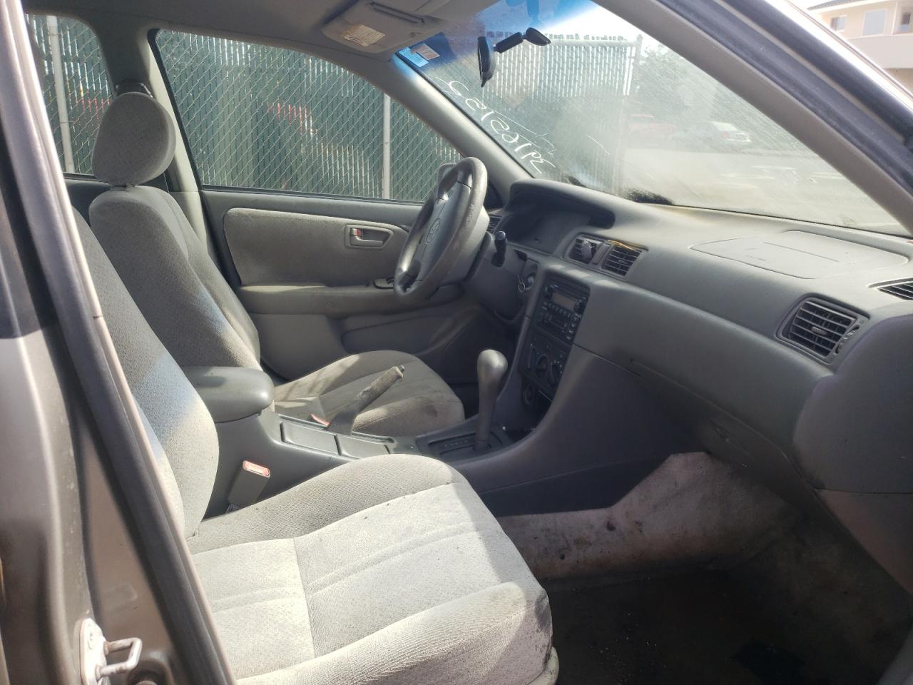 Photo 5 from auction – 2000 TOYOTA CAMRY CE with VIN JT2BF22K6Y0262353