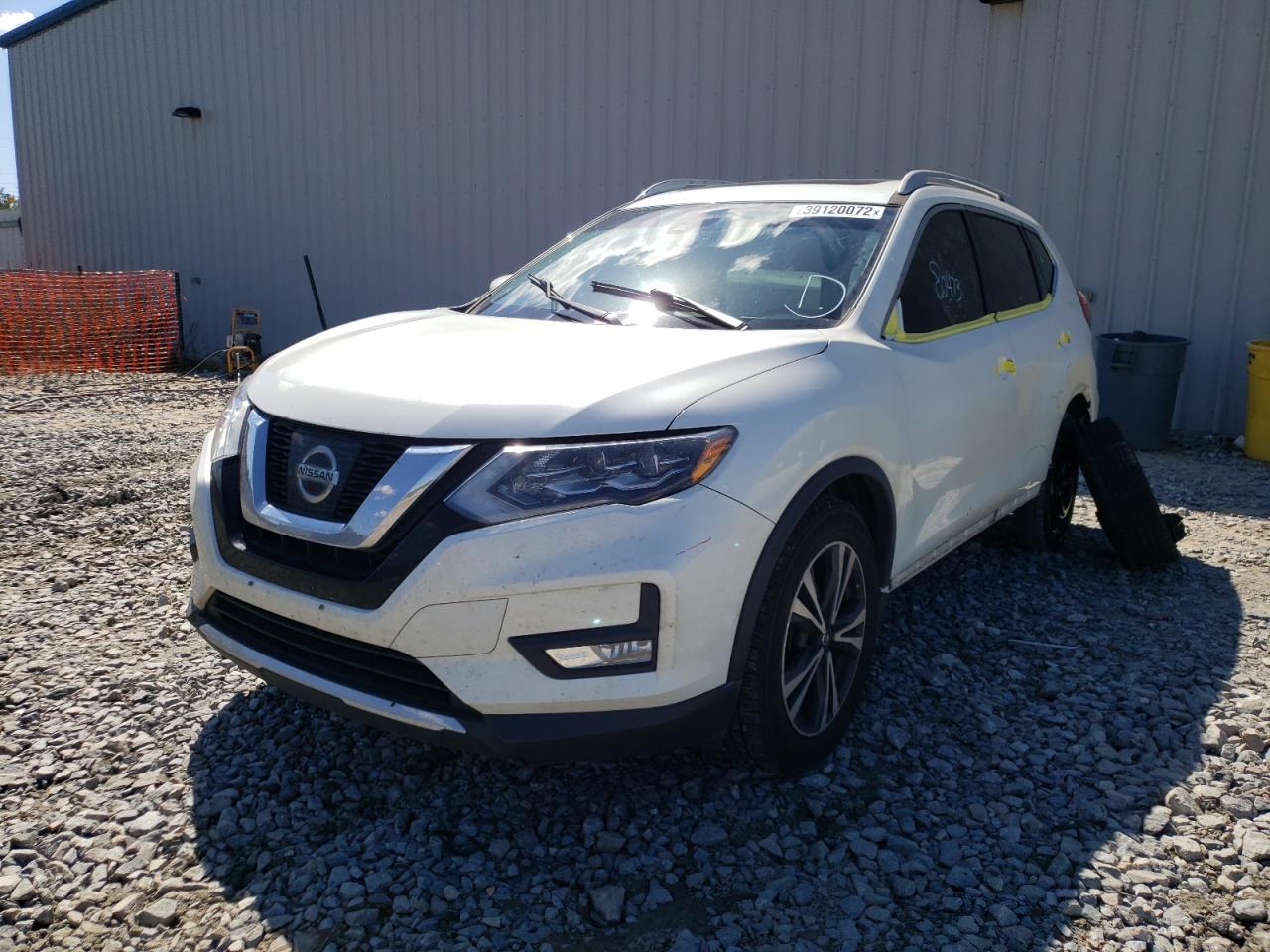 Photo 2 from auction – 2017 NISSAN ROGUE S with VIN 5N1AT2MT8HC818111