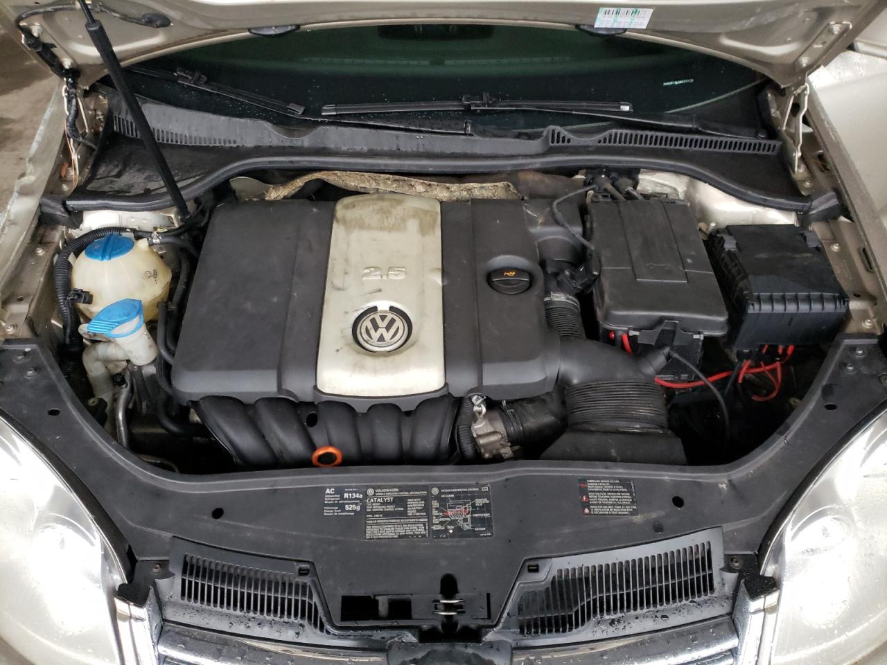 Photo 7 from auction – 2006 VOLKSWAGEN JETTA 2.5 with VIN 3VWSF71K66M701094